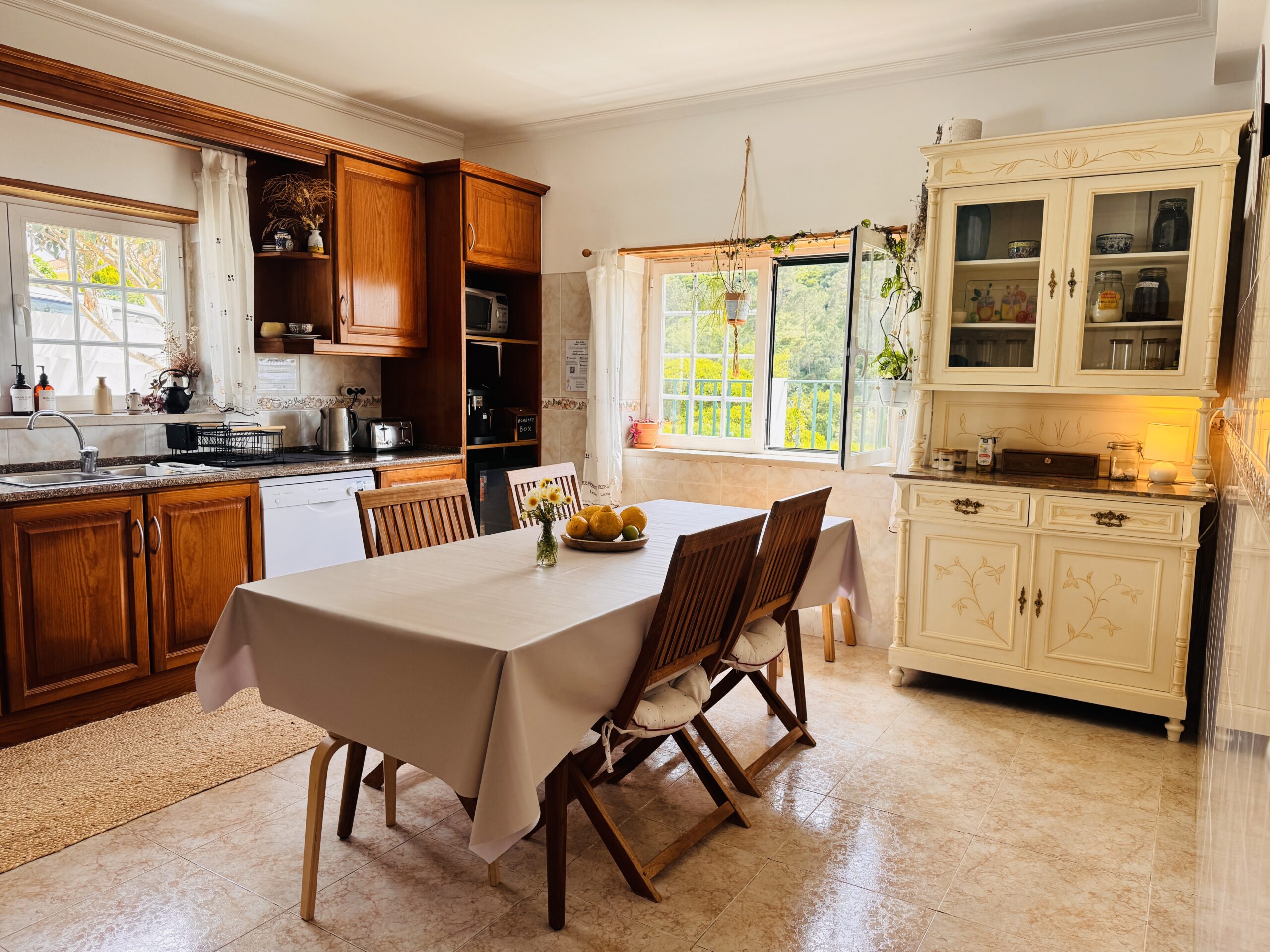 Large shared kitchen at Casa Nabia